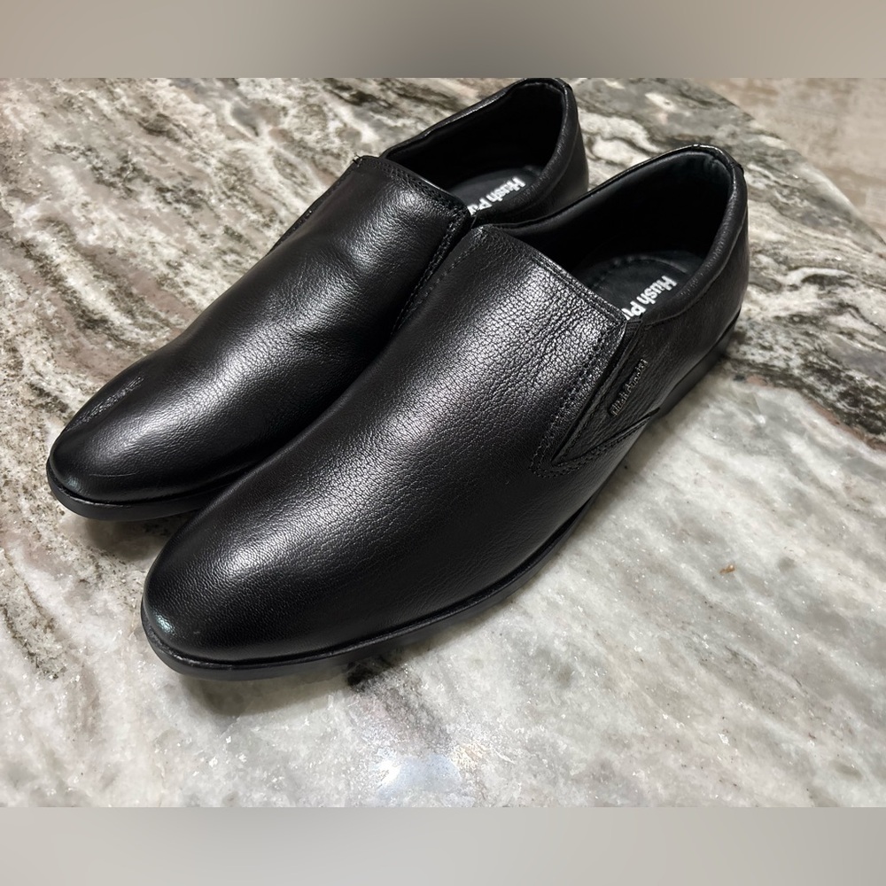 Hush Puppies Men's Black Leather Loafers